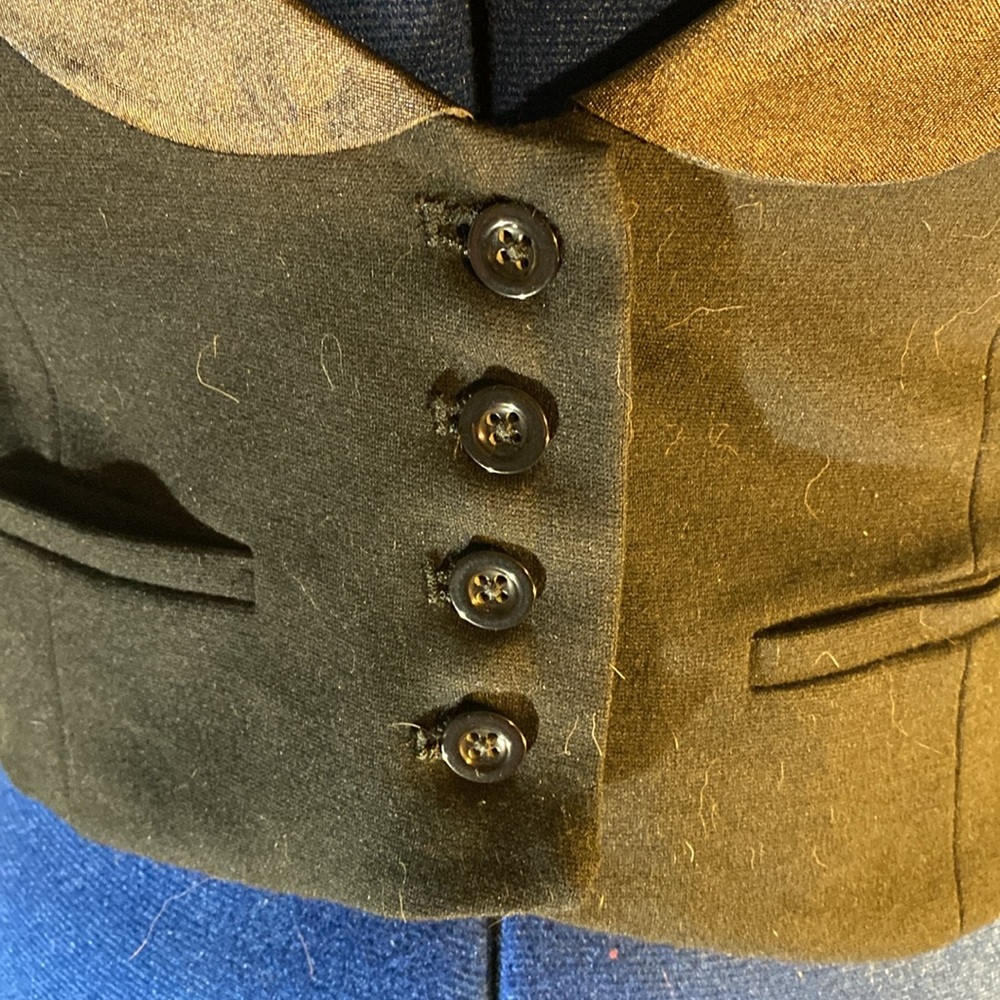 GAP - Picture 4 of 6